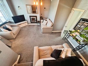 Lounge- click for photo gallery